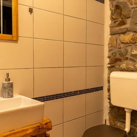 Wine House Rakar カントリーハウス