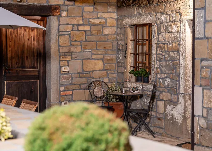 Wine House Rakar Летний дом