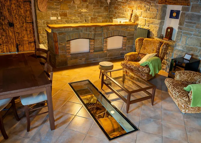 Летний дом Wine House Rakar Gracisce