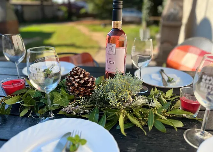 Летний дом Wine House Rakar Gracisce