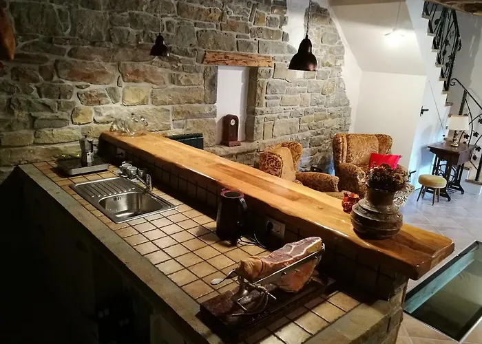 Wine House Rakar Летний дом *