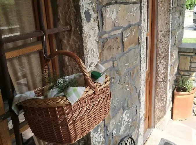 Летний дом Wine House Rakar *